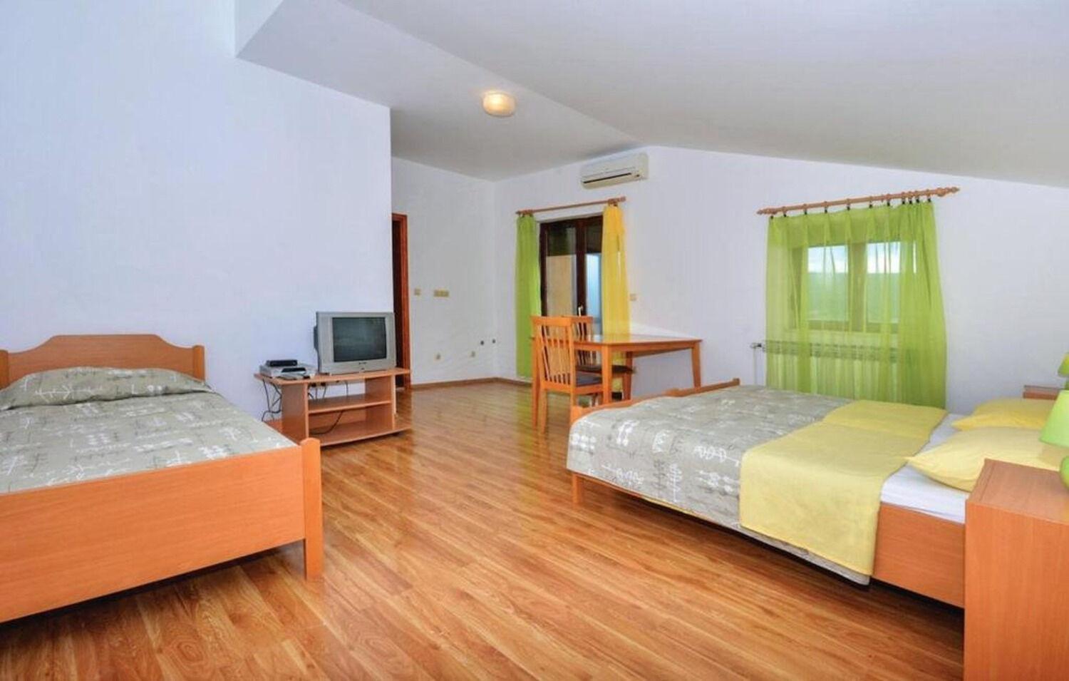 Rooms Marija - Rooms With Pool Trilj Esterno foto